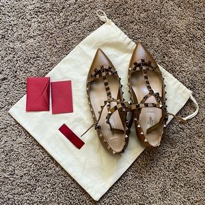 LAST CHANCE! Valentino Rockstud Flats